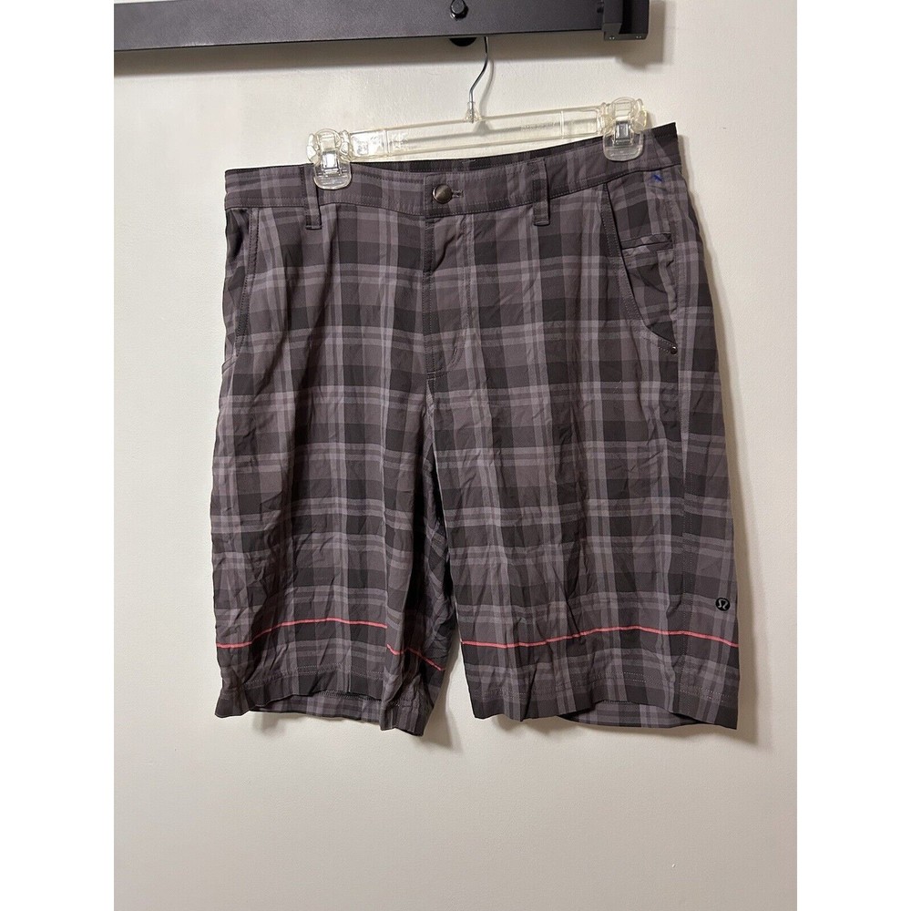 Lululemon Athletica Shorts Mens Size 34 (33) Gray/White Plaid Casual Chino Short